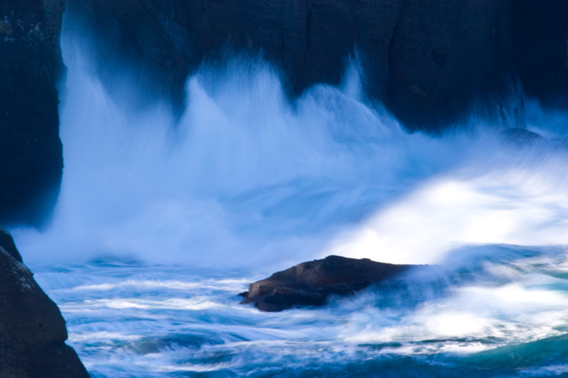 Waves Breaking On Seacliff